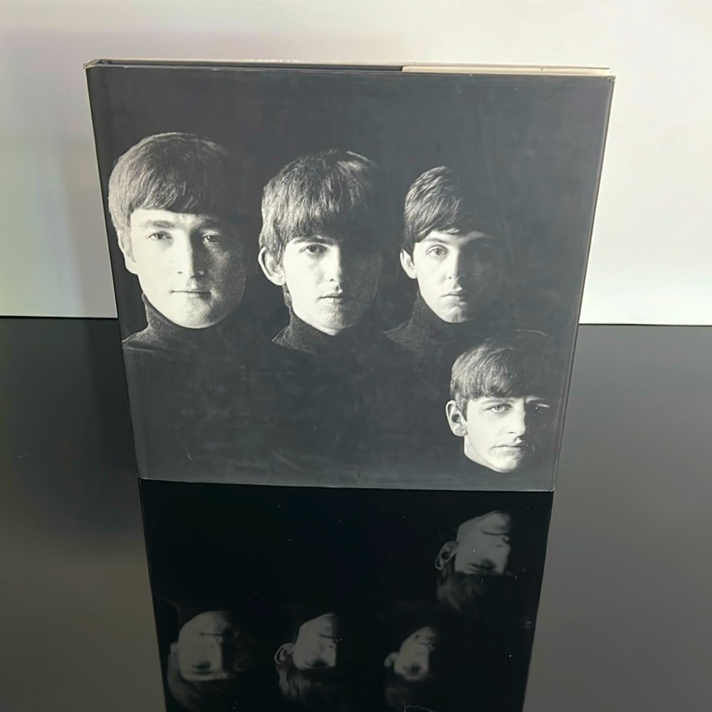 BEATLES FIRST EDITION 1990 HARDCOVER PICTURE BOOK  BY ROBERT FREEMAN